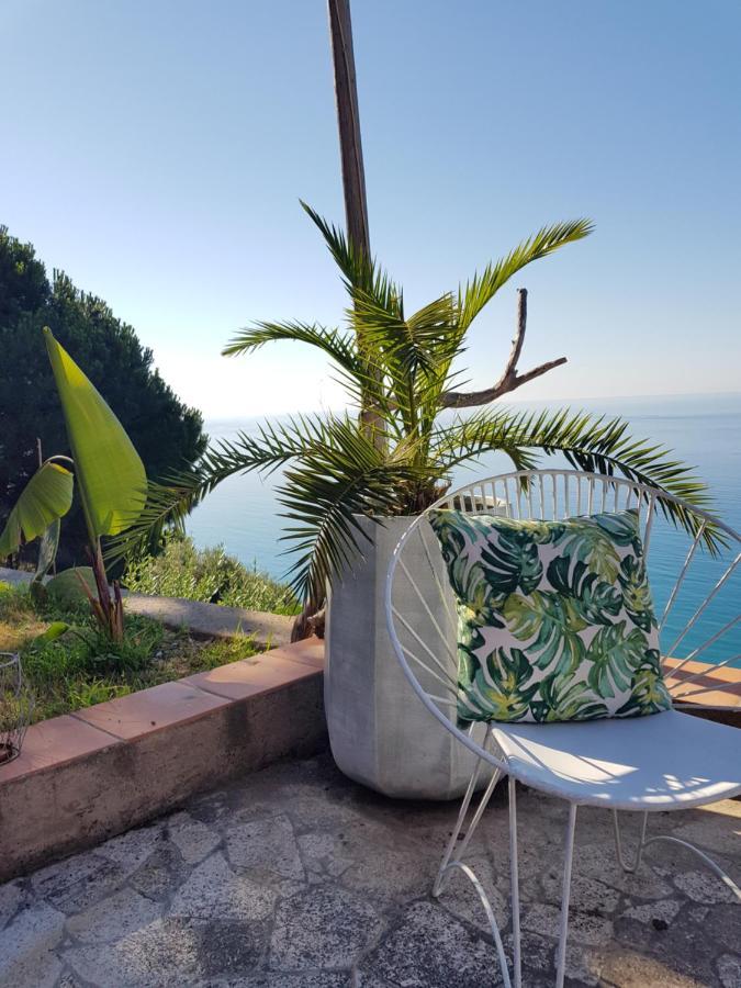 La Bouganvilla Charme & Relax Vista Mare Finale Ligure Exterior photo