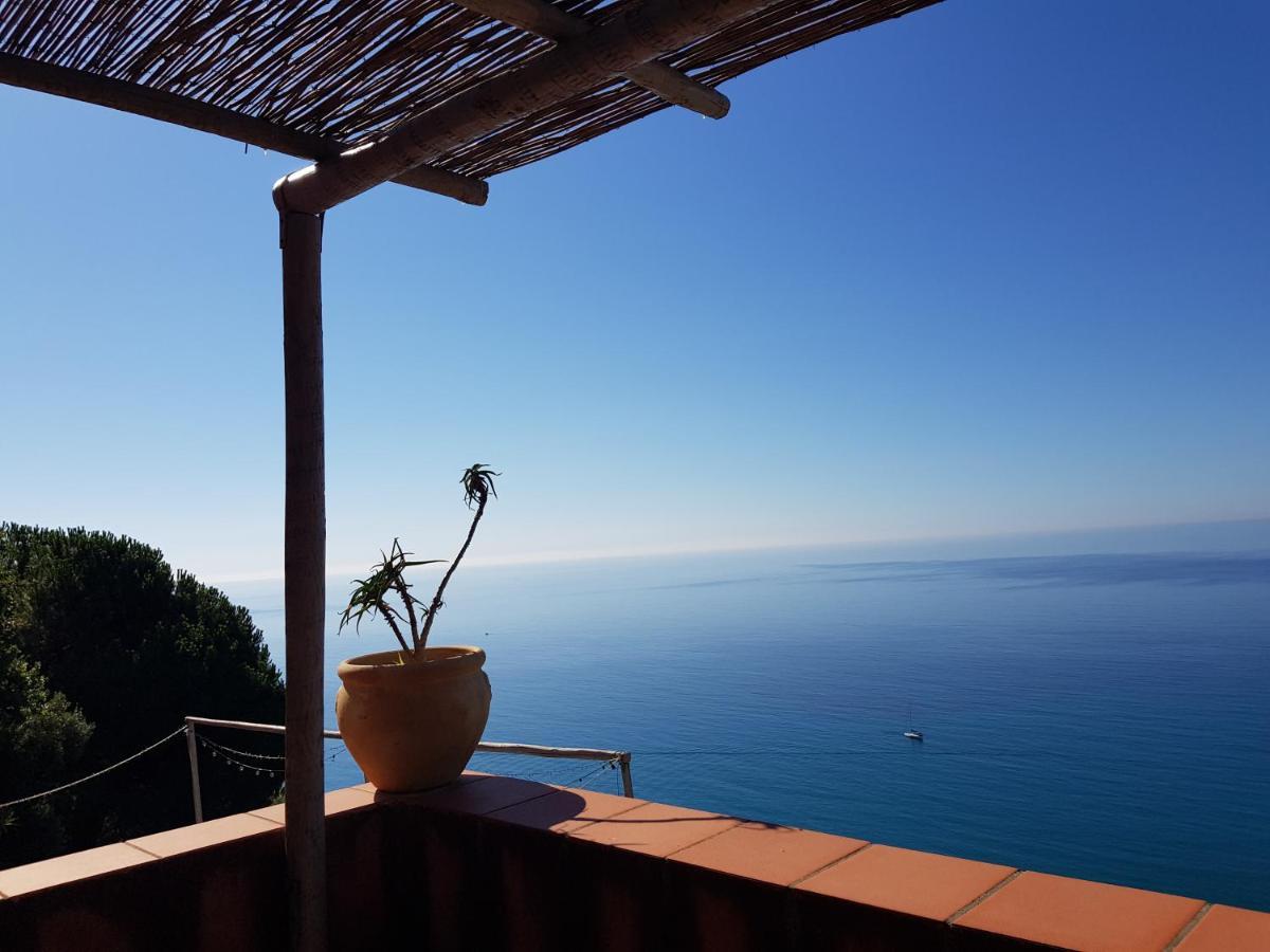 La Bouganvilla Charme & Relax Vista Mare Finale Ligure Exterior photo