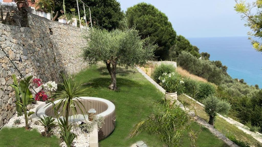 La Bouganvilla Charme & Relax Vista Mare Finale Ligure Exterior photo